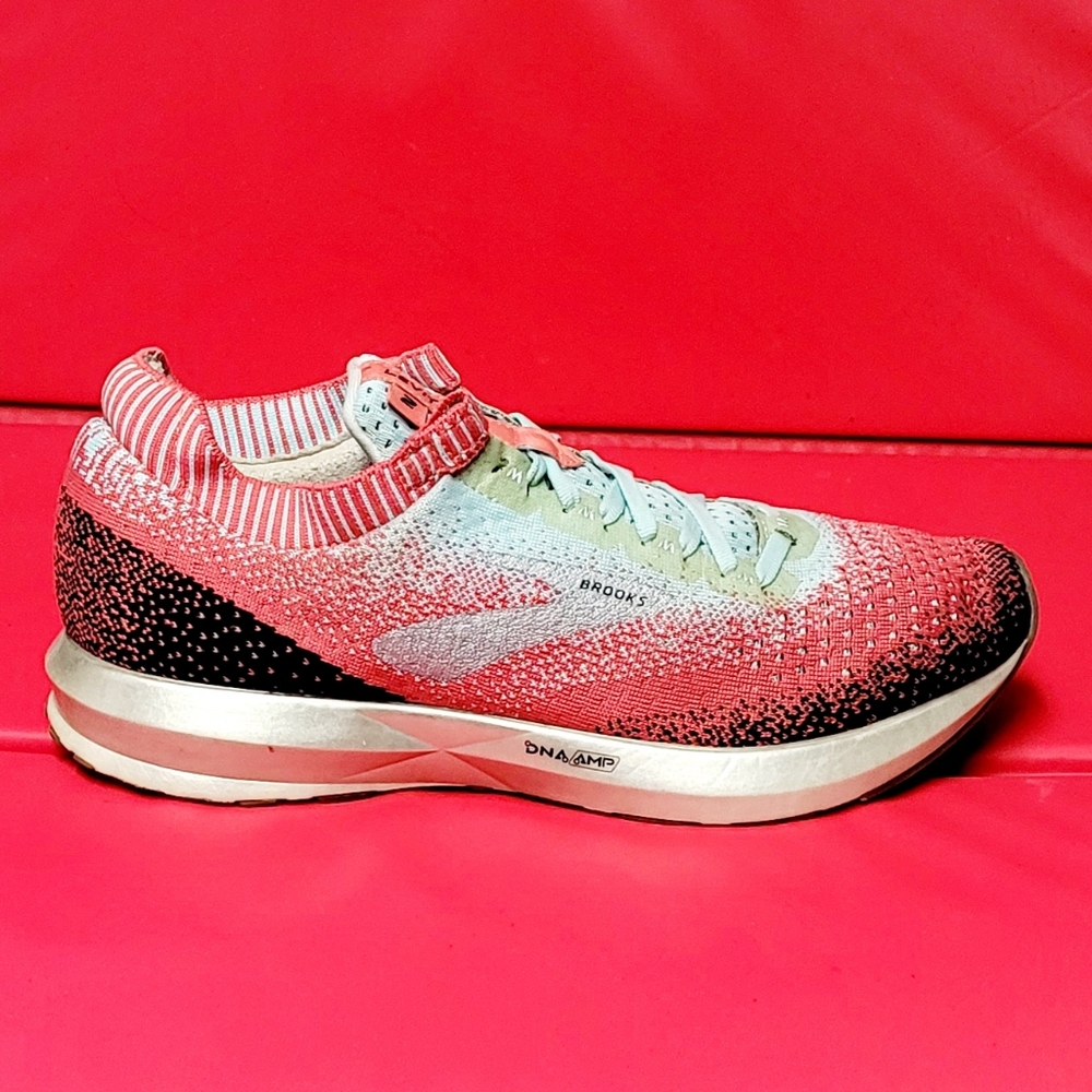 Brooks Levitate 2 Athletic Women's Running Shoes  #1202791B872 size 9.5